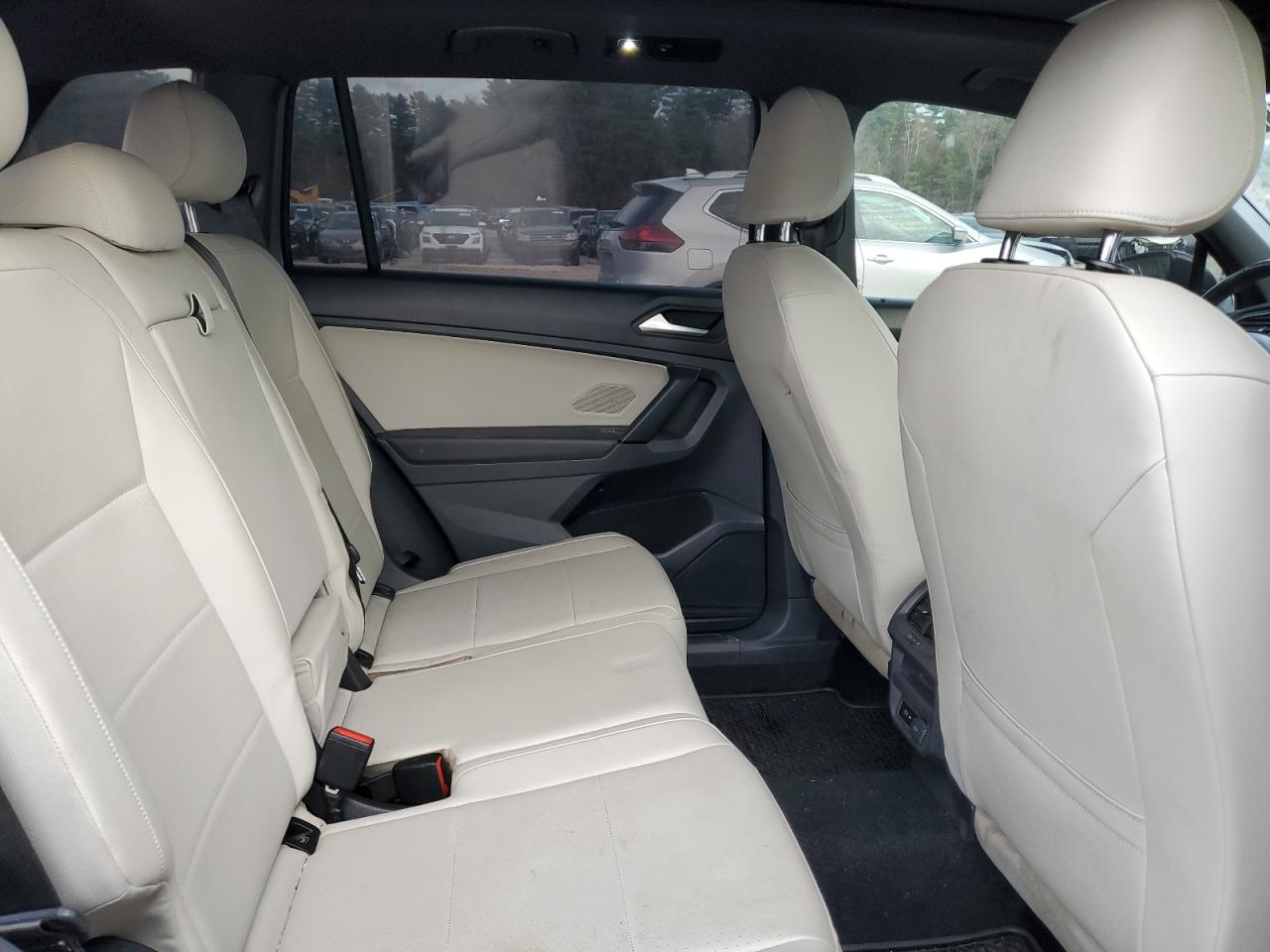 2019 Volkswagen Tiguan - Image 11