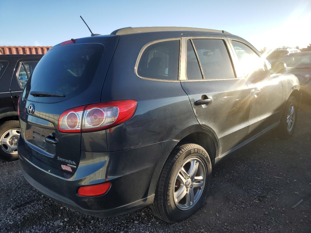 2011 Hyundai Santa Fe - Image 3