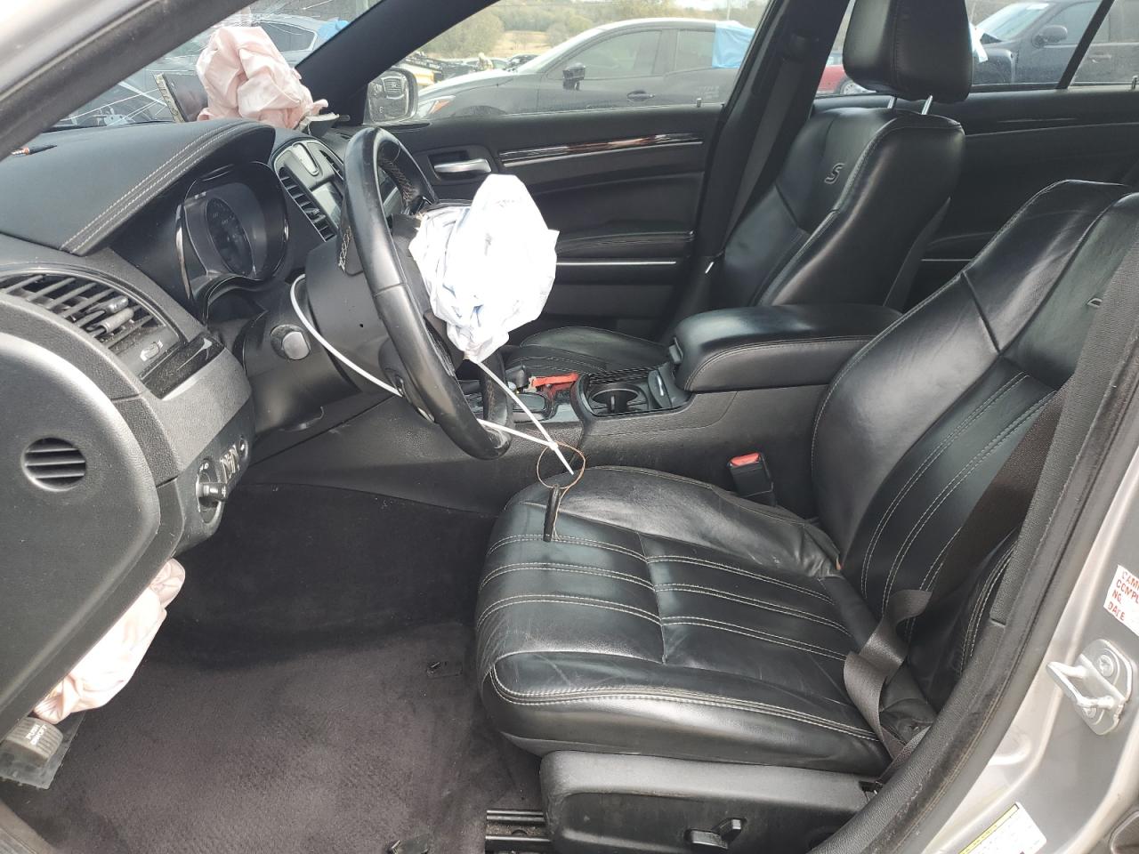 2018 Chrysler 300 - Image 7