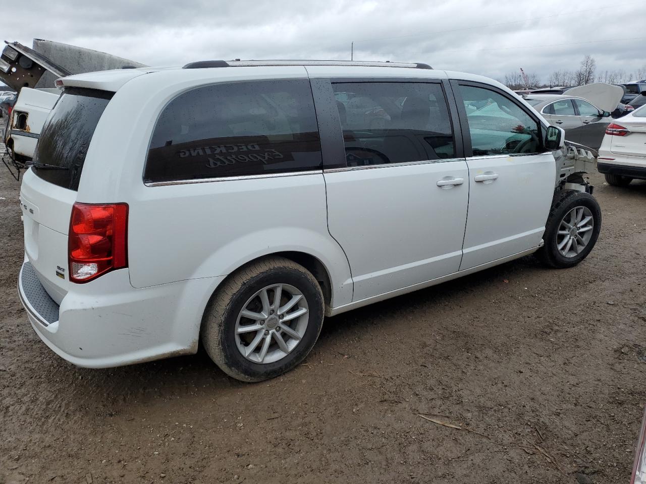 2019 Dodge Caravan - Image 3