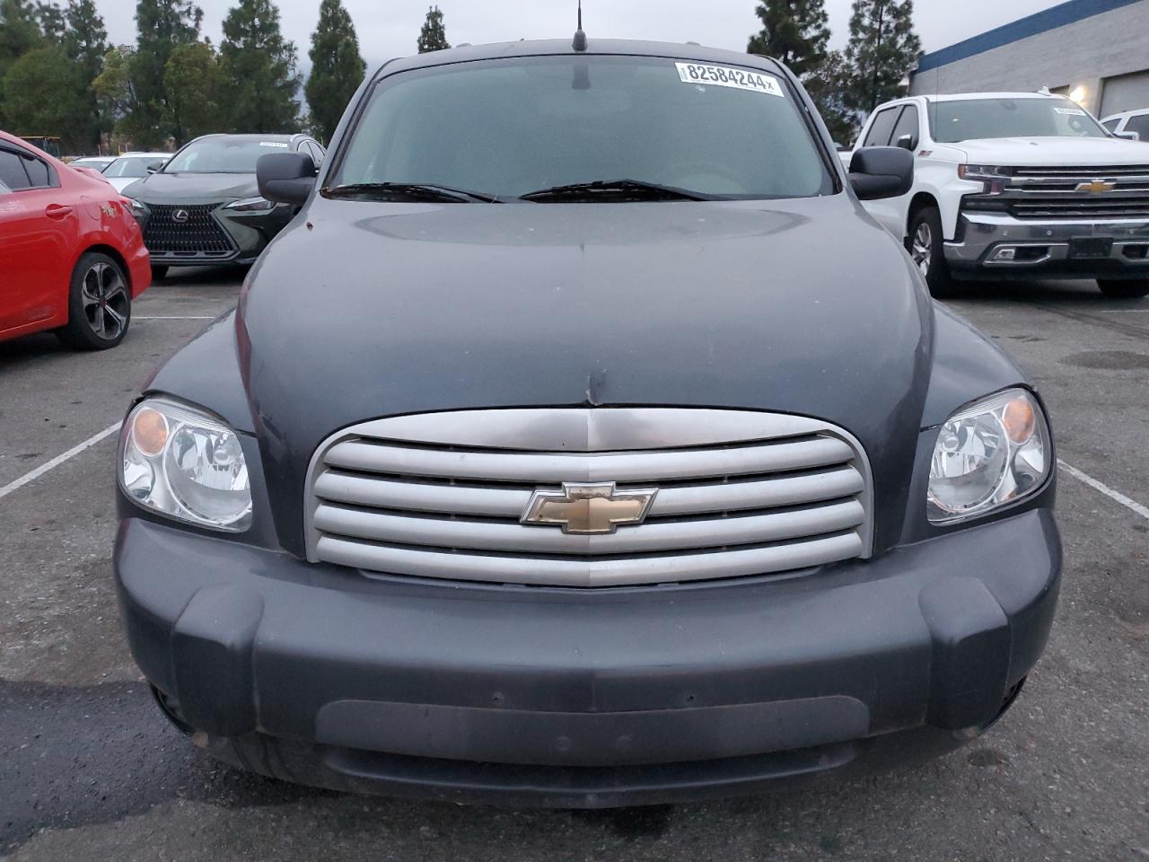 2010 Chevrolet HHR - Image 5