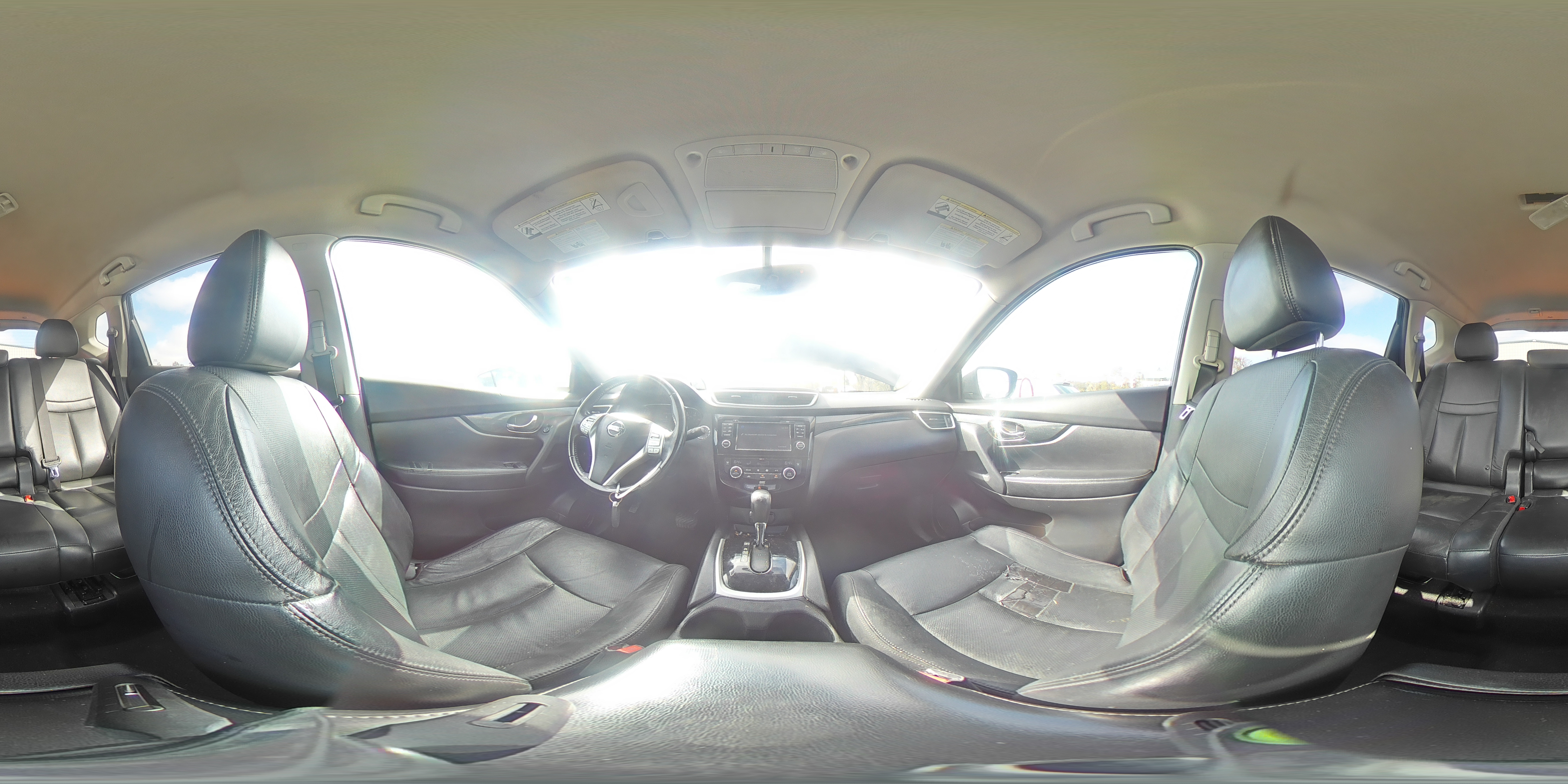 2015 Nissan Rogue - Image 13