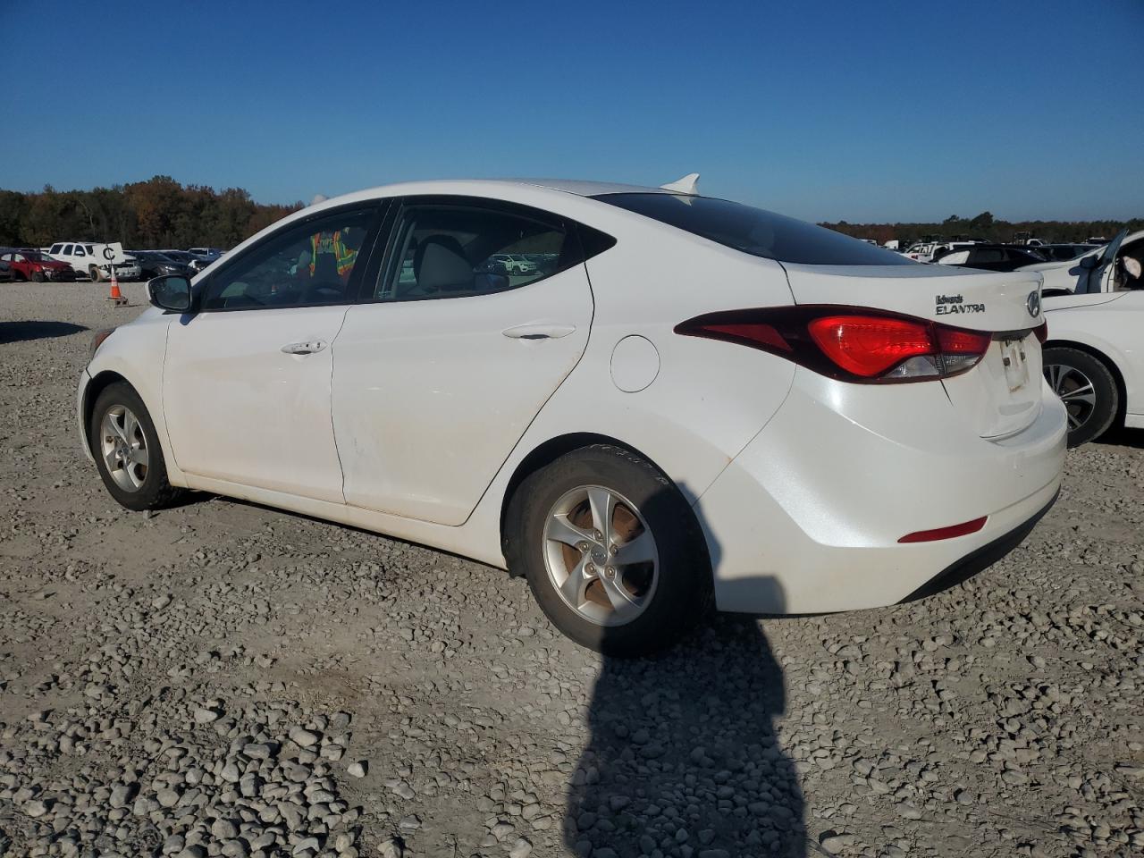 2015 Hyundai Elantra - Image 2