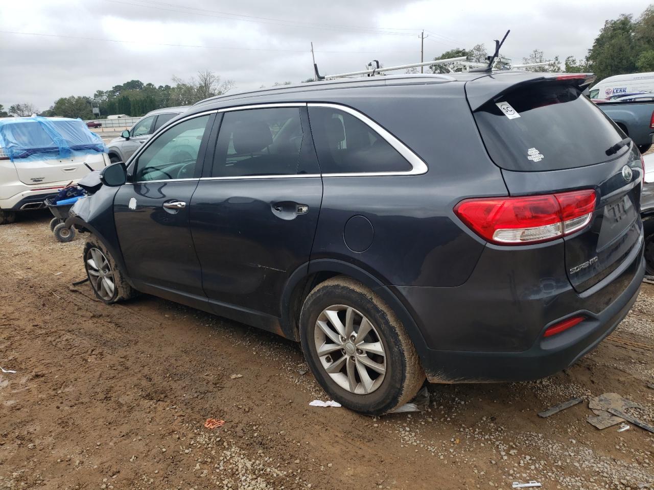 2017 Kia Sorento - Image 2