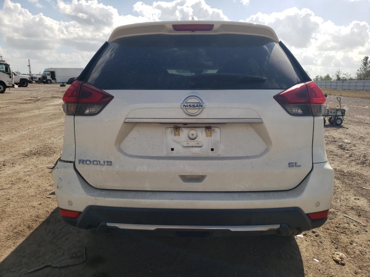 2020 Nissan Rogue - Image 6