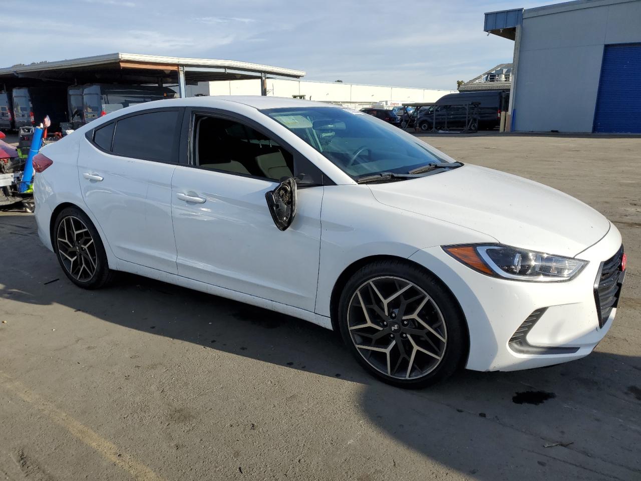 2018 Hyundai Elantra - Image 4