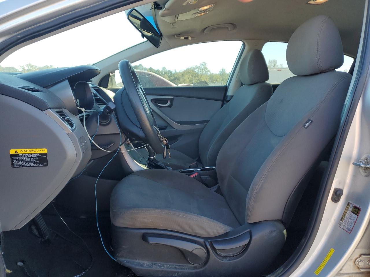 2015 Hyundai Elantra - Image 7