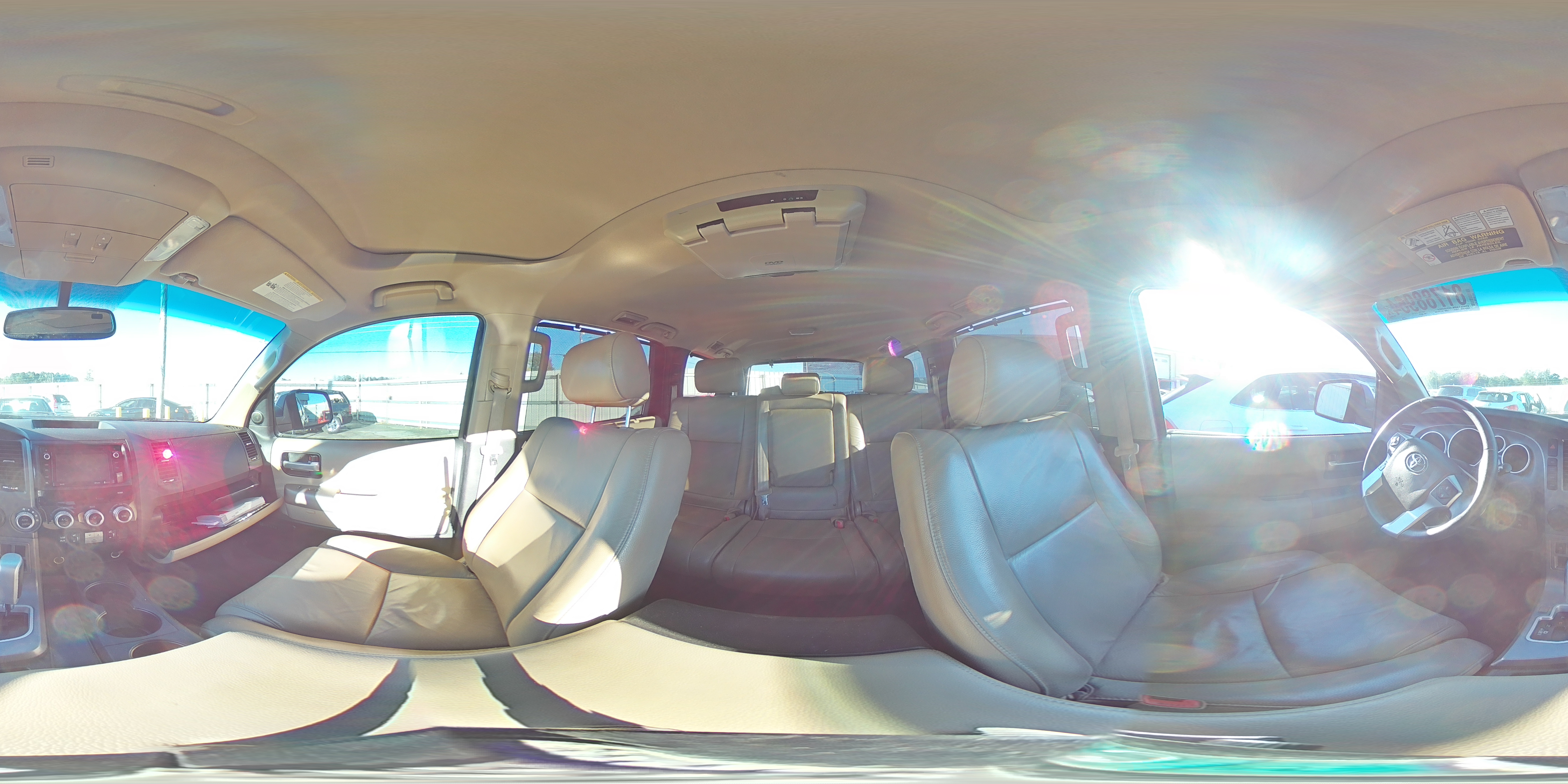 2016 Toyota Sequoia - Image 14