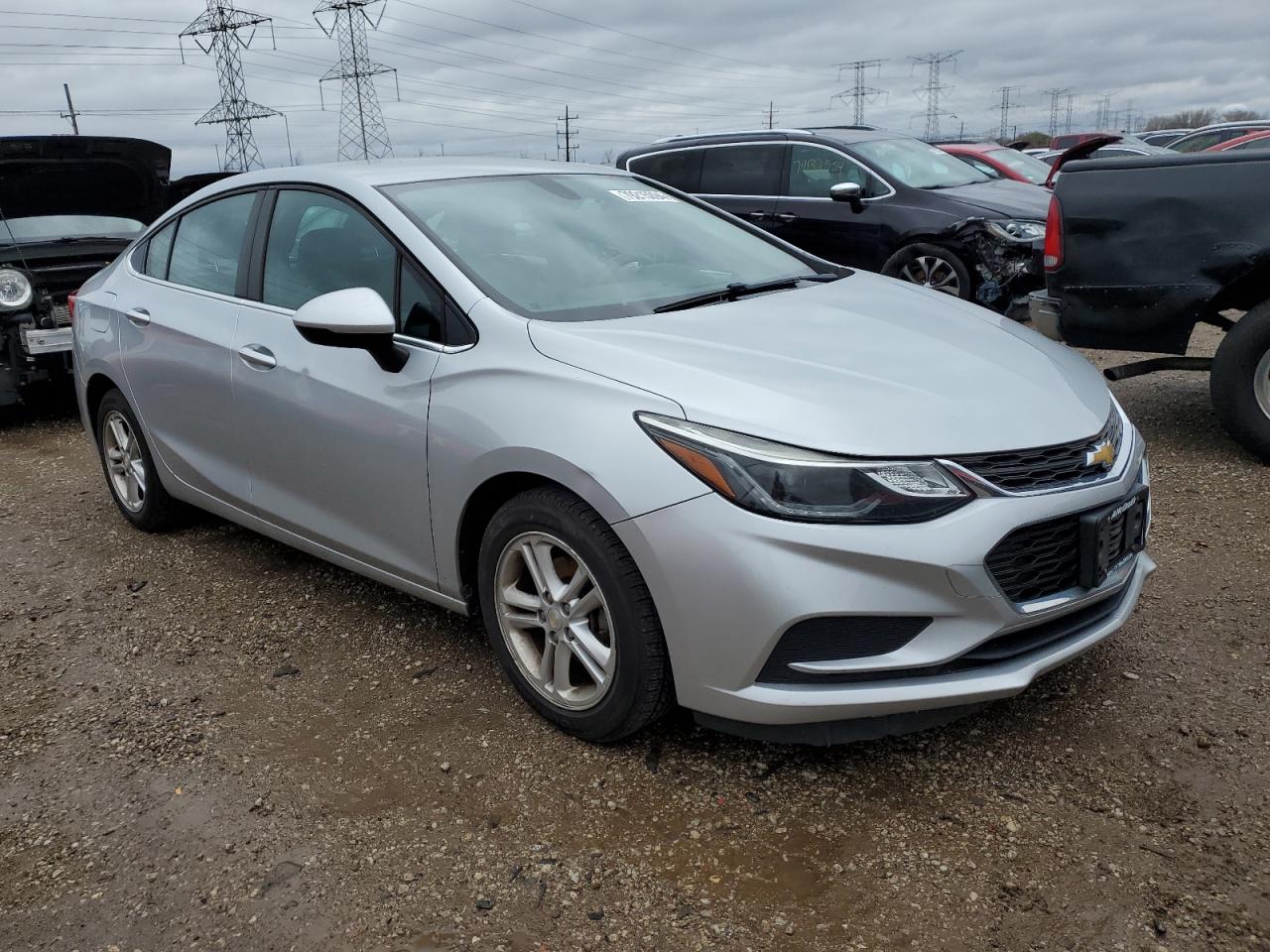 2016 Chevrolet Cruze - Image 4