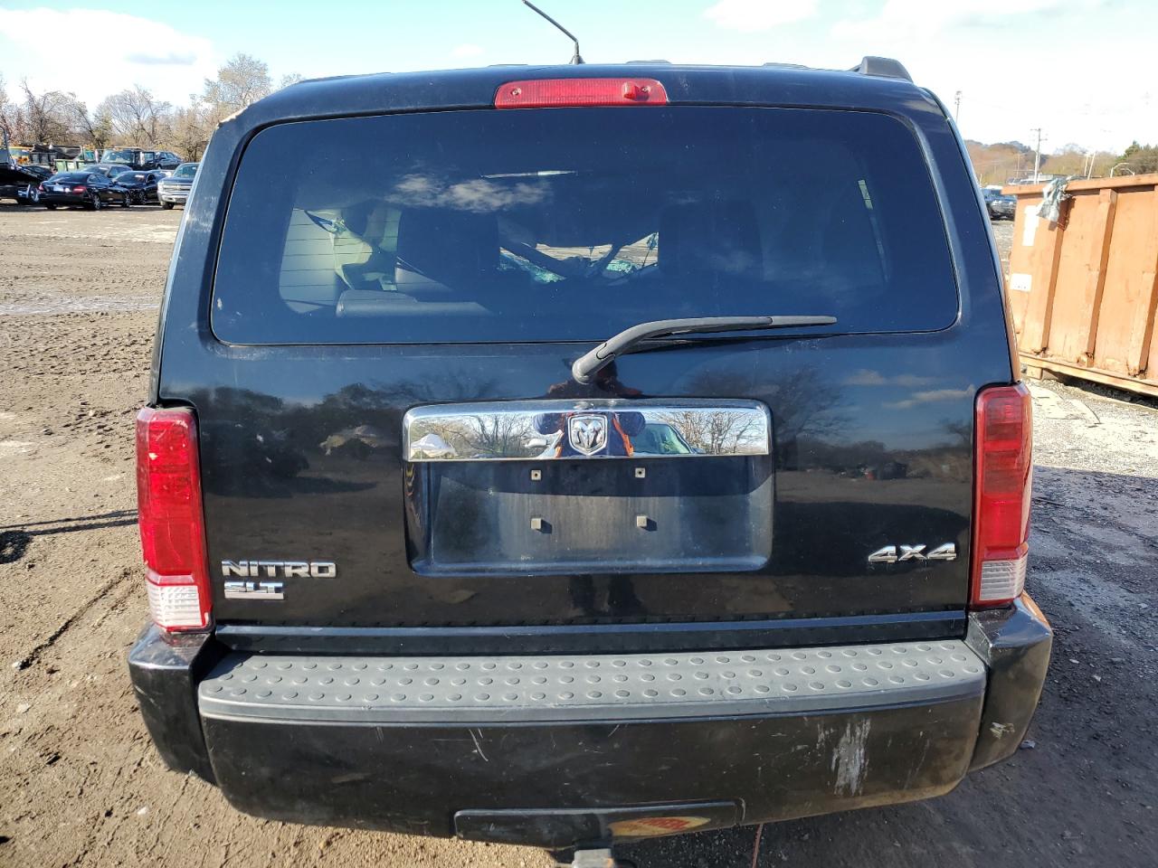2007 Dodge Nitro - Image 6