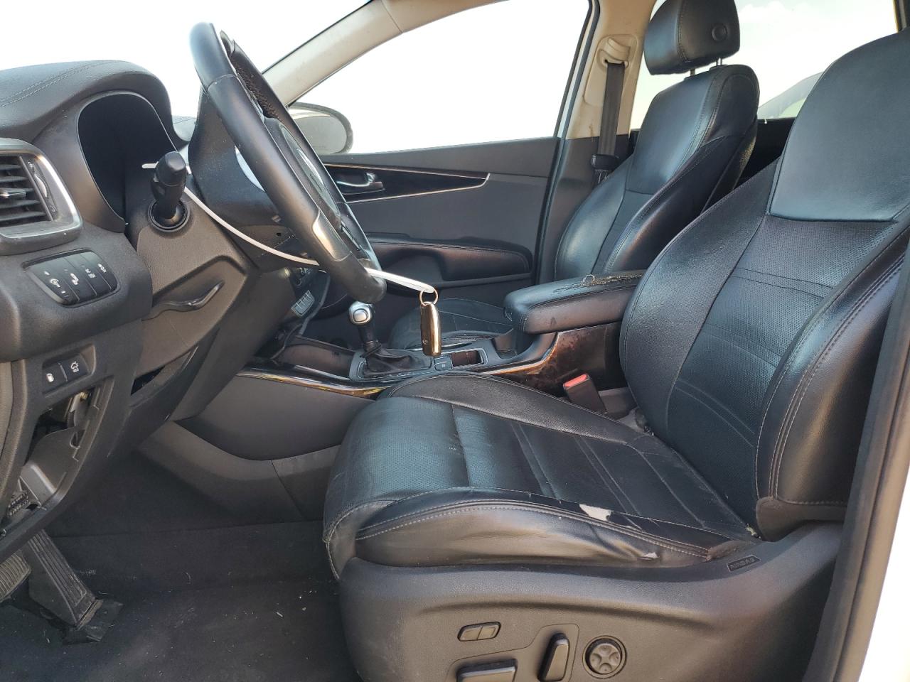 2018 Kia Sorento - Image 7