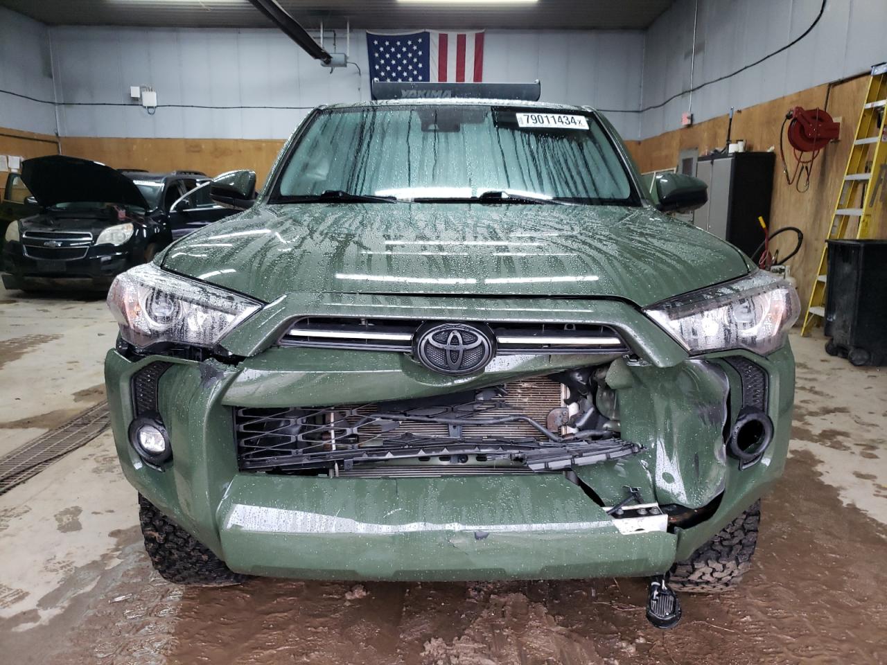 2021 Toyota 4Runner - Image 5