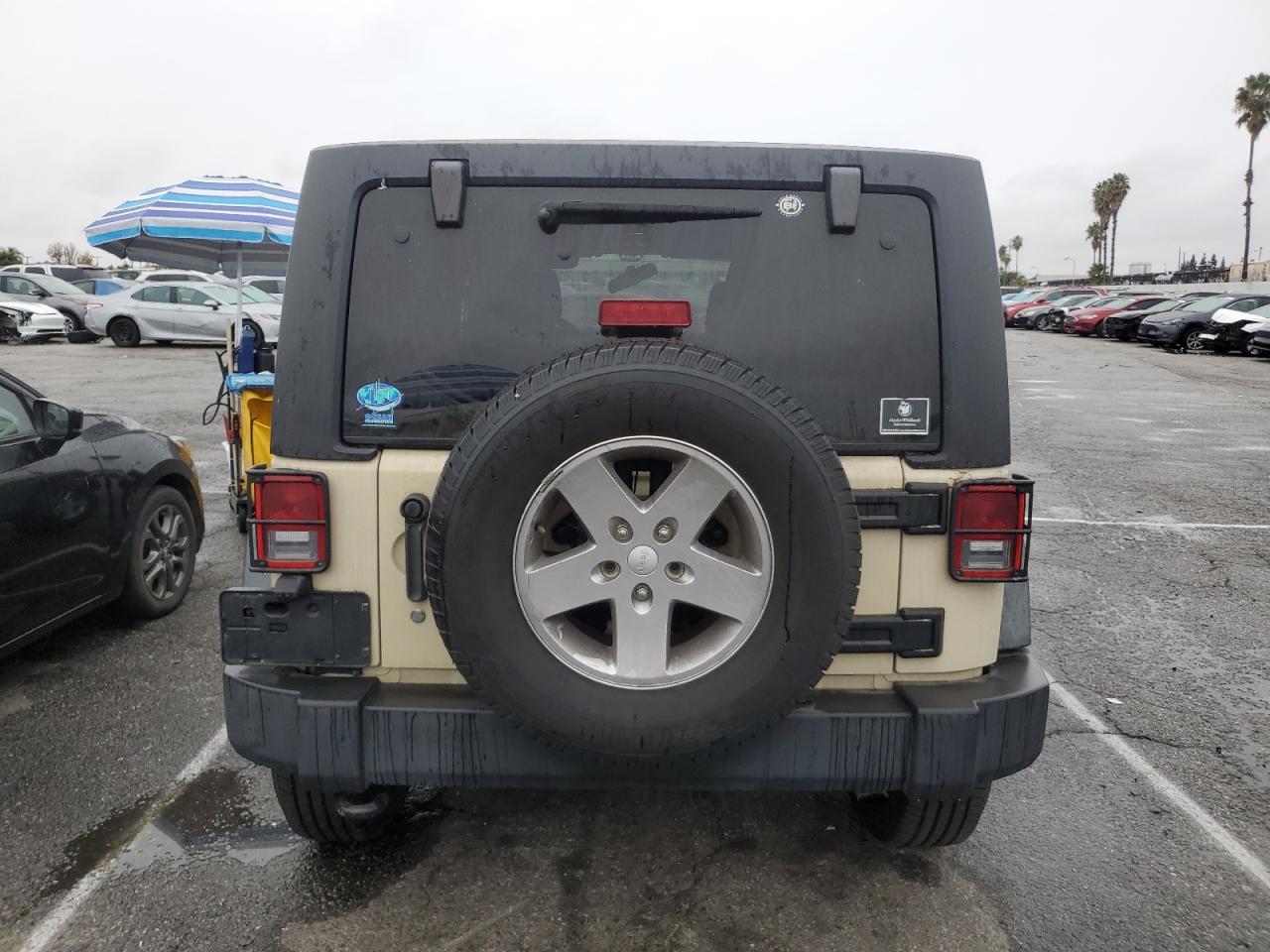 2011 Jeep Wrangler Unlimited Sport VIN: 1J4BA3H12BL640601 Lot: 82593914