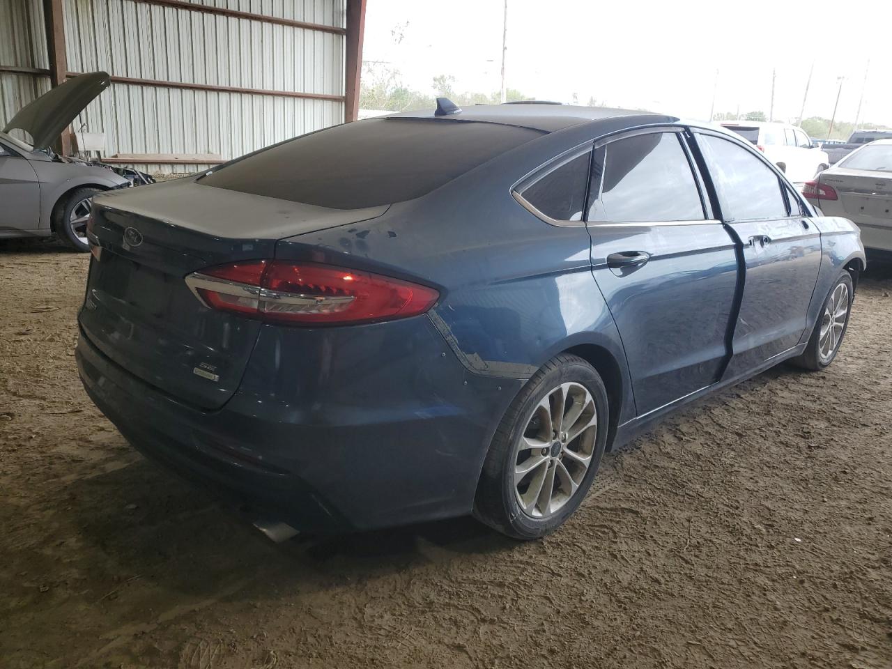 VIN 3FA6P0HD8KR245277 2019 FORD FUSION no.3