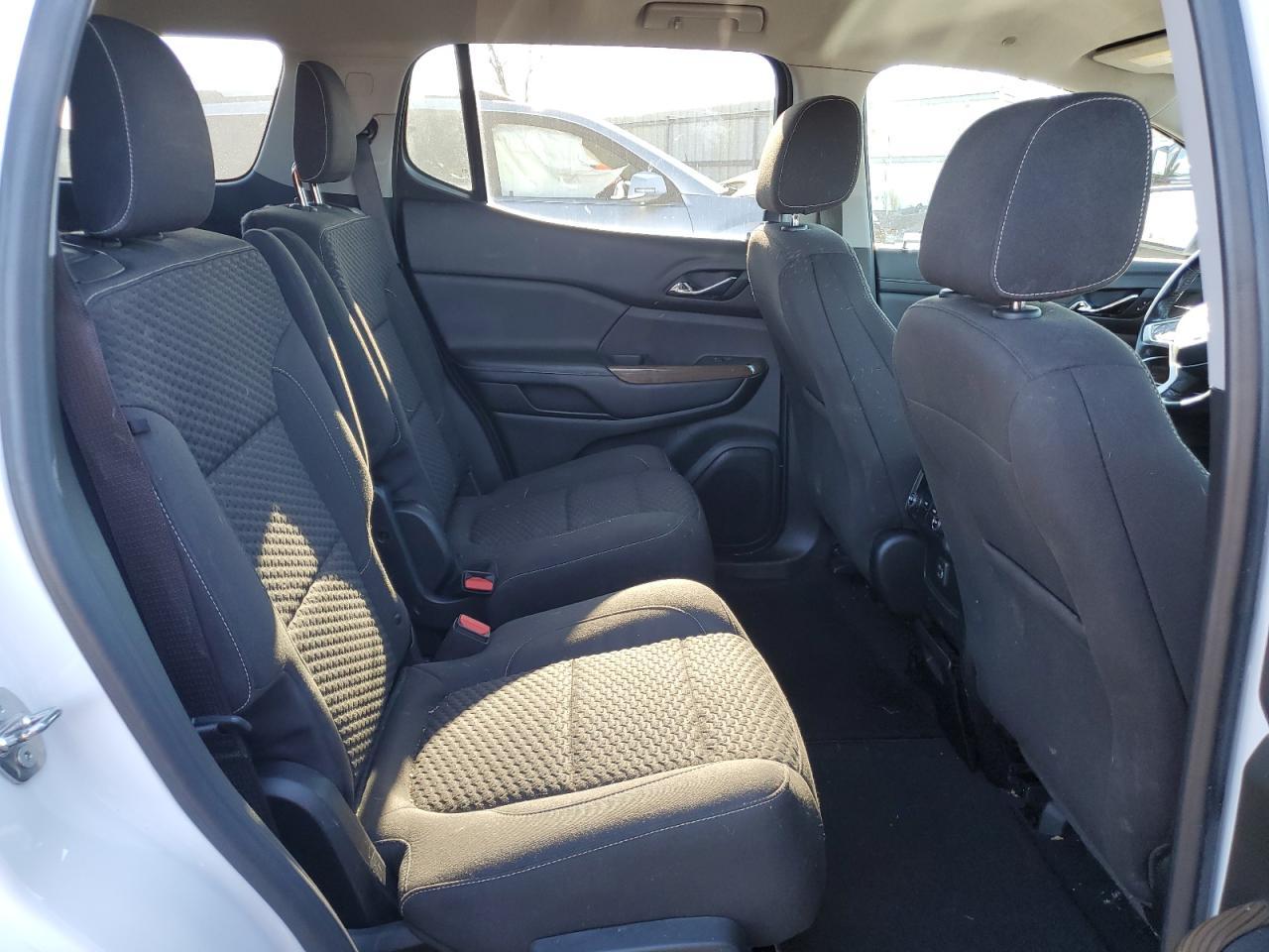 2019 GMC Acadia - Image 11