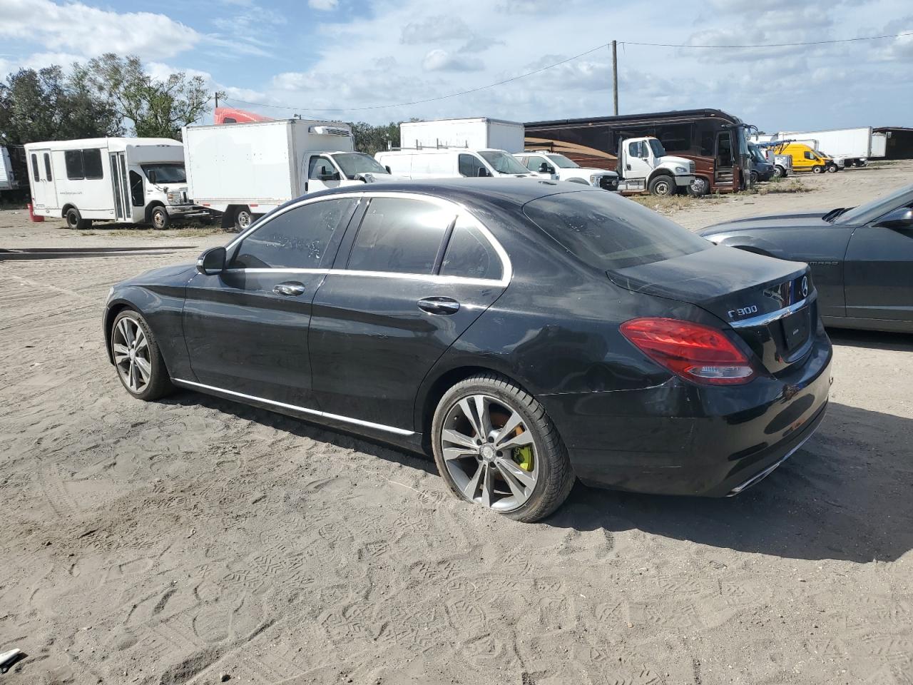 VIN 55SWF4JB5FU084146 2015 MERCEDES-BENZ C-CLASS no.2