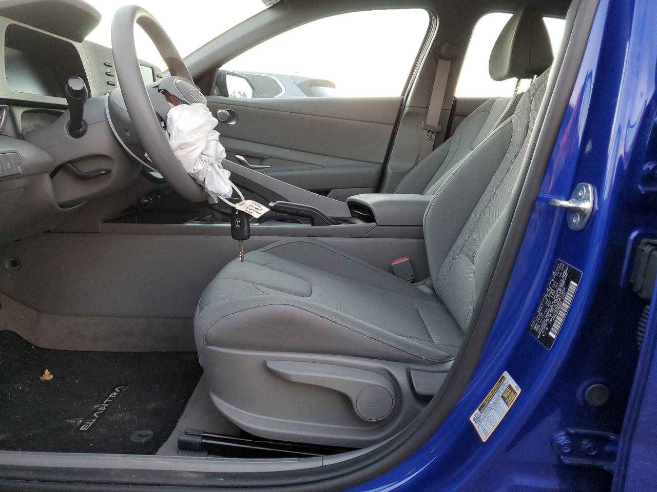 2024 Hyundai Elantra - Image 7
