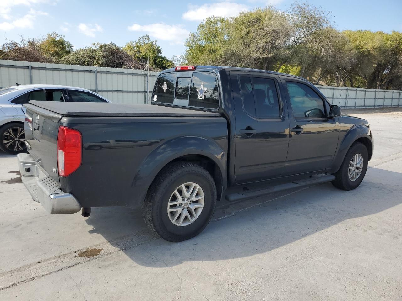 2019 Nissan Navara (Frontier) - Image 3