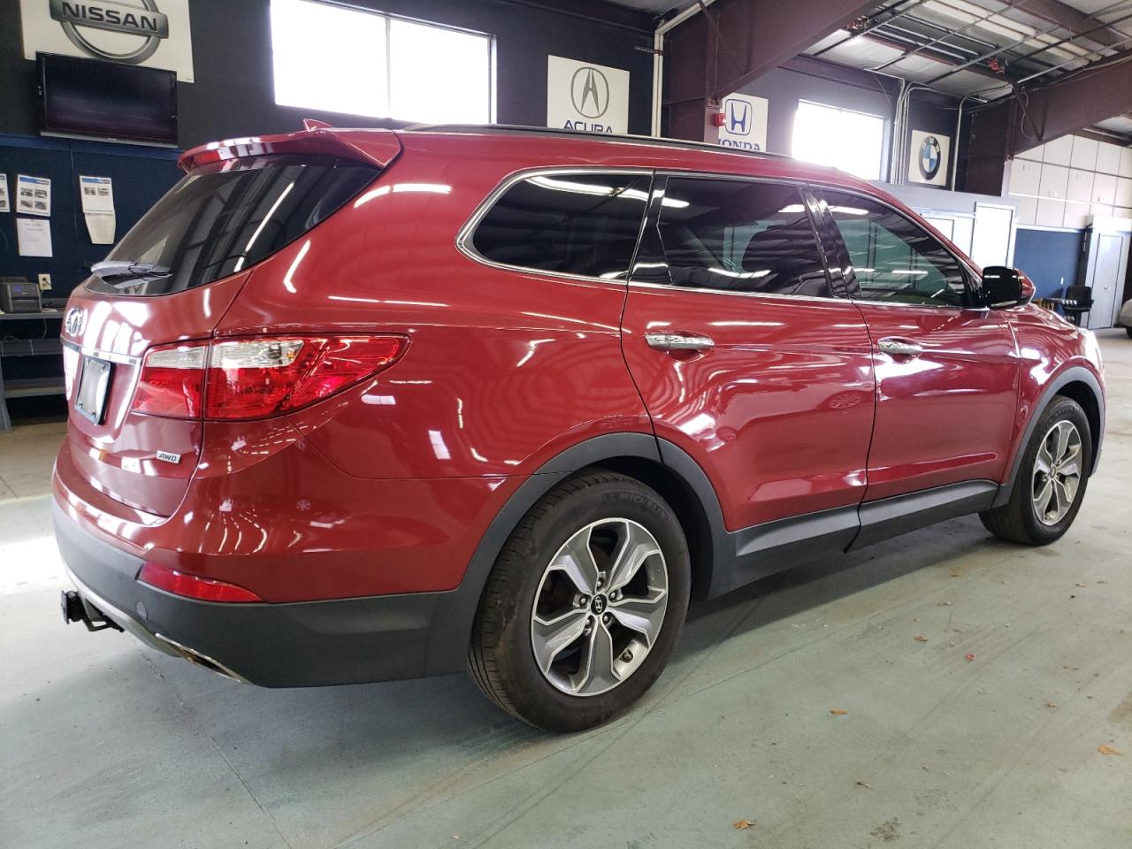 2015 Hyundai Santa Fe - Image 3