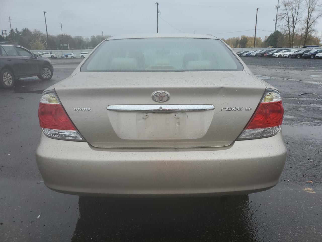 2005 Toyota Camry - Image 6