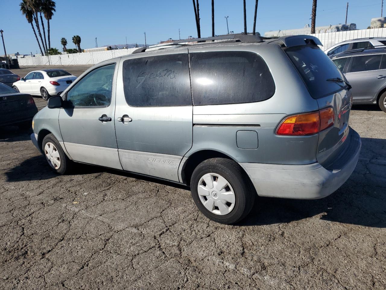 TOYOTA All Models 2000 VIN 4T3ZF13C8YU178599 фото 2
