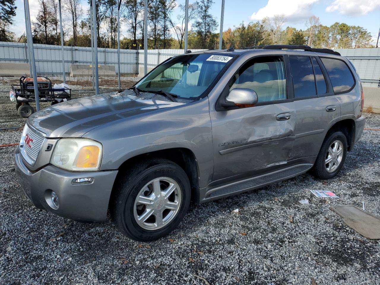 2005 GMC Envoy - Image 1