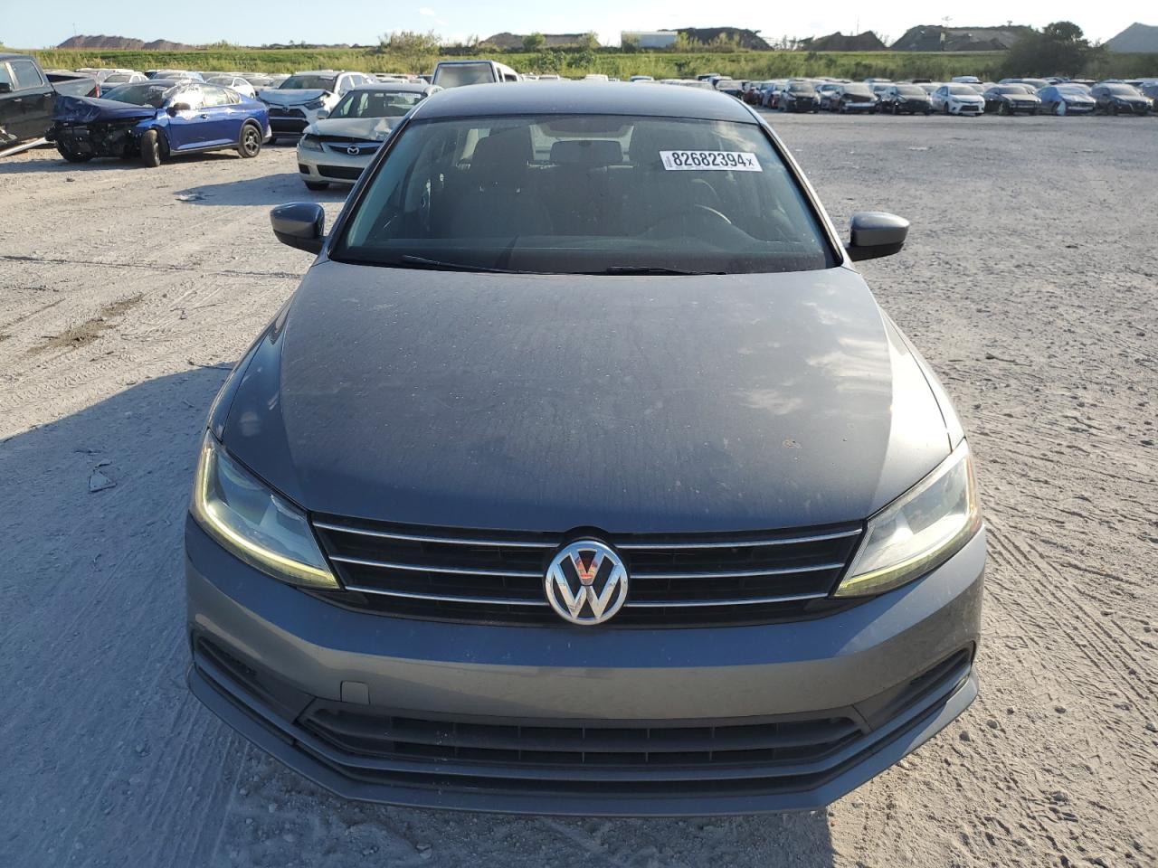 2017 Volkswagen Jetta - Image 5