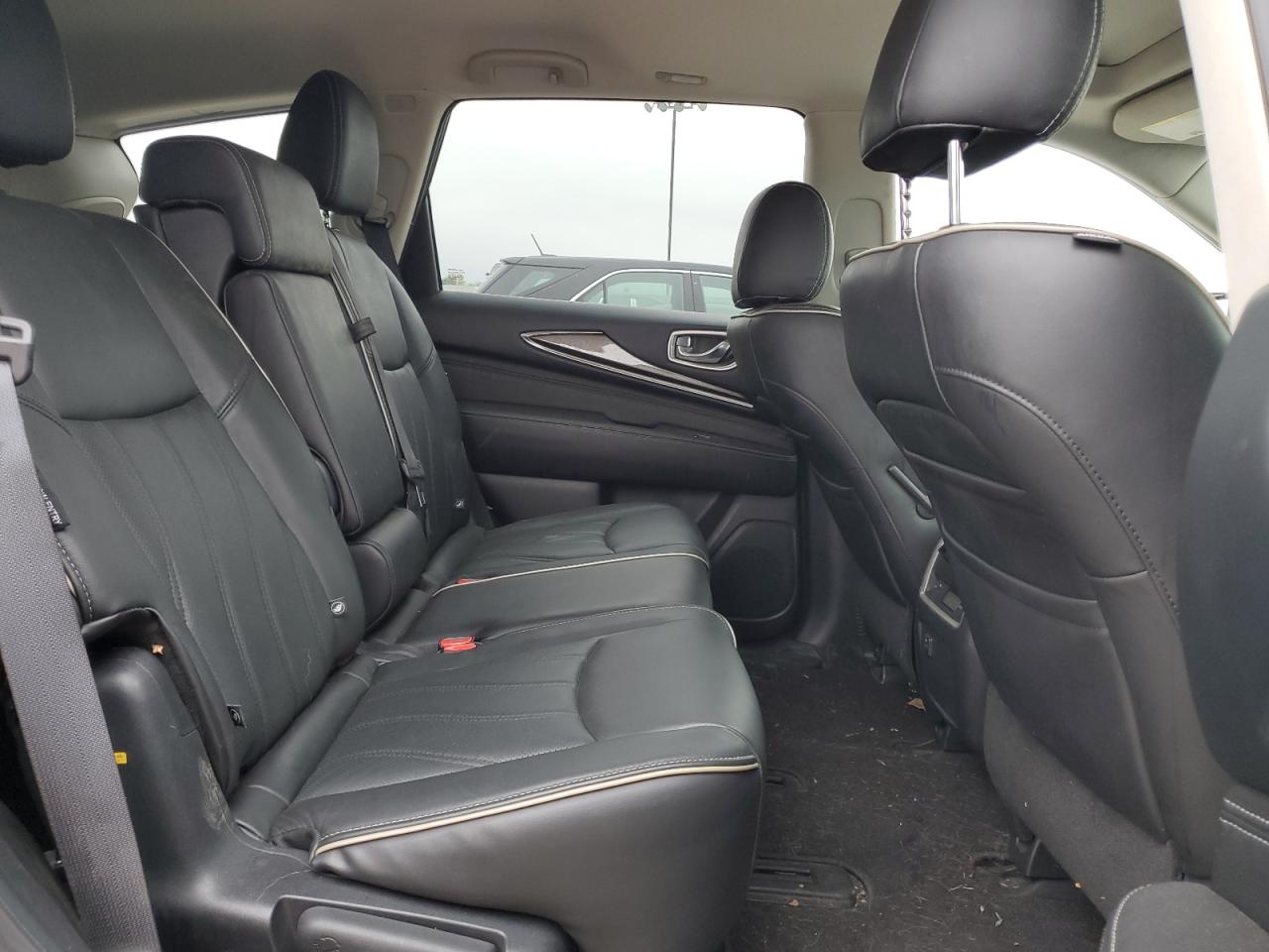 2018 Infiniti QX60 - Image 10