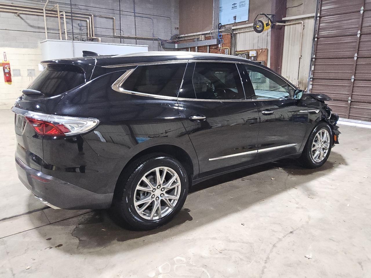 2022 Buick Enclave - Image 3