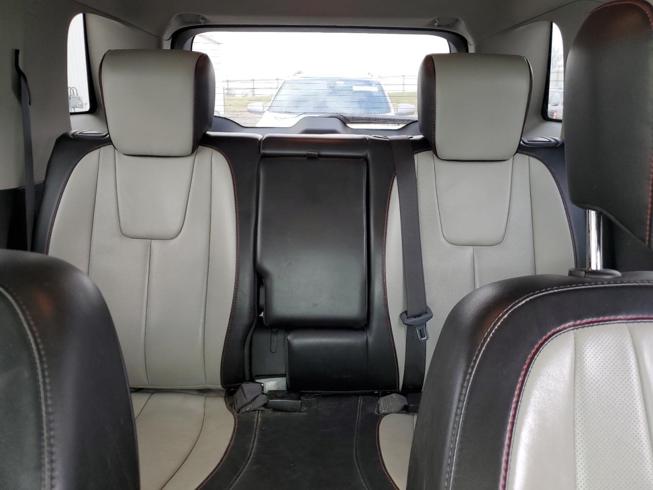 2011 GMC Terrain - Image 10