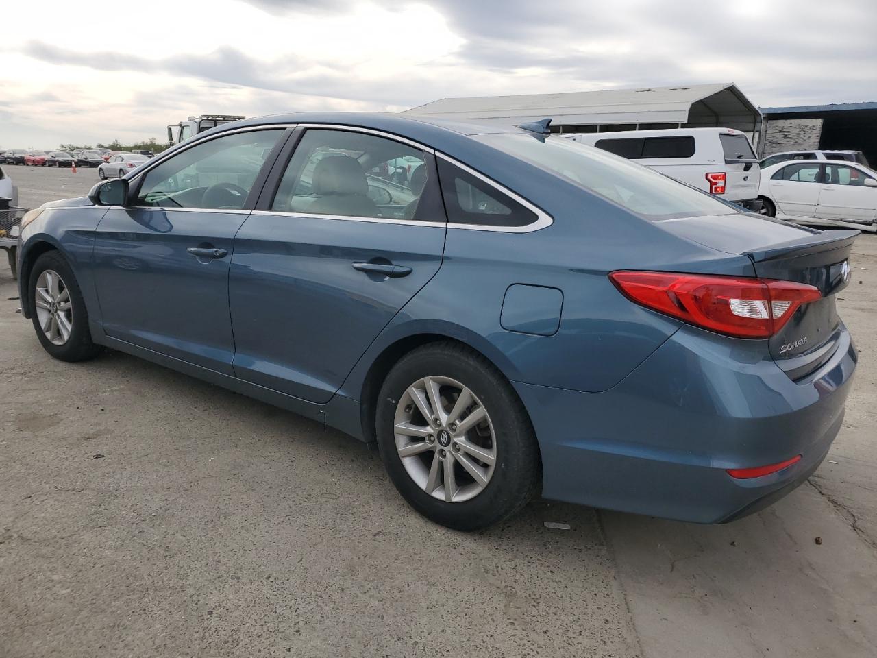 2017 Hyundai Sonata - Image 2