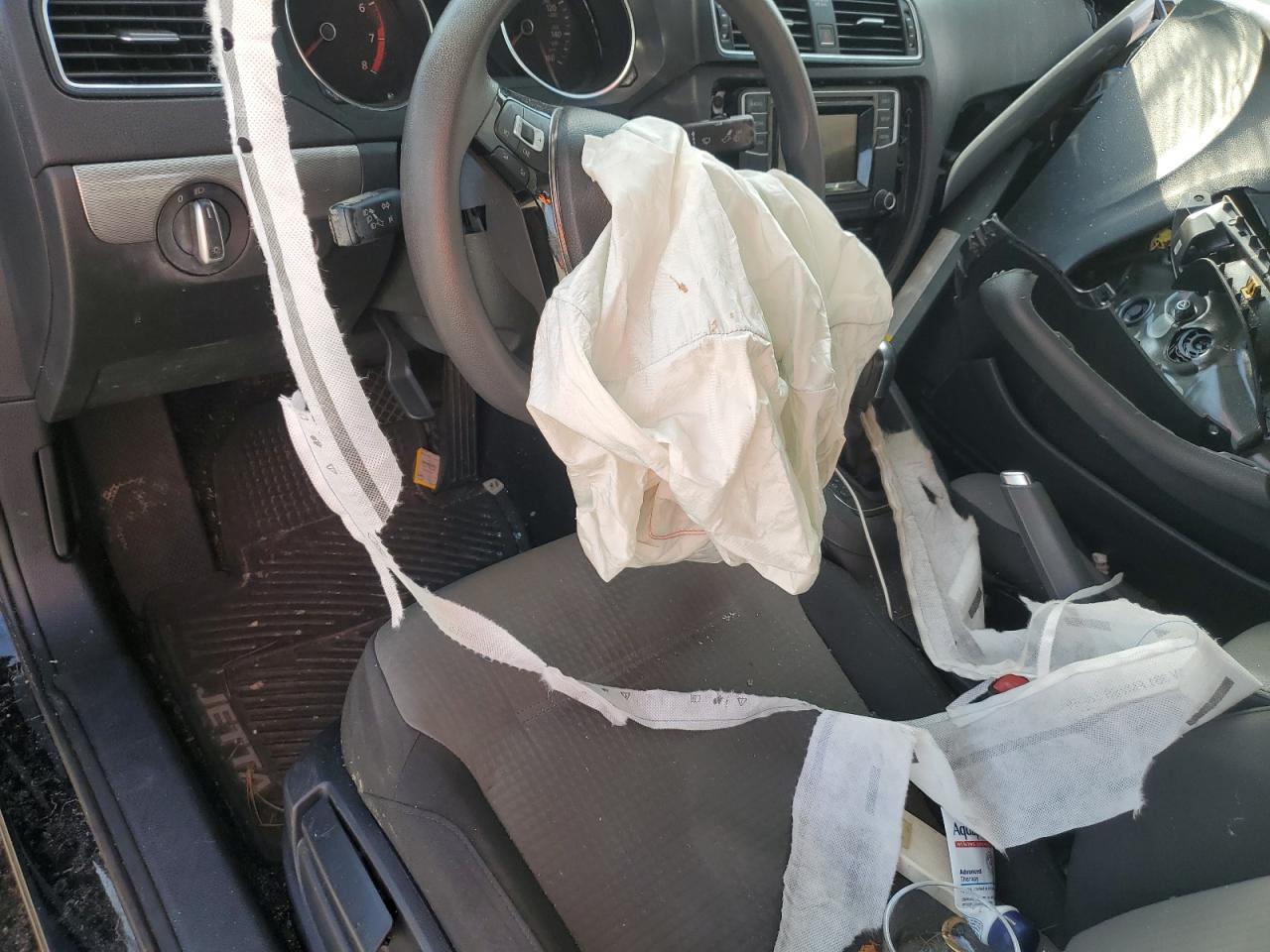 2018 Volkswagen Jetta S VIN: 3VW2B7AJ3JM242764 Lot: 82409664