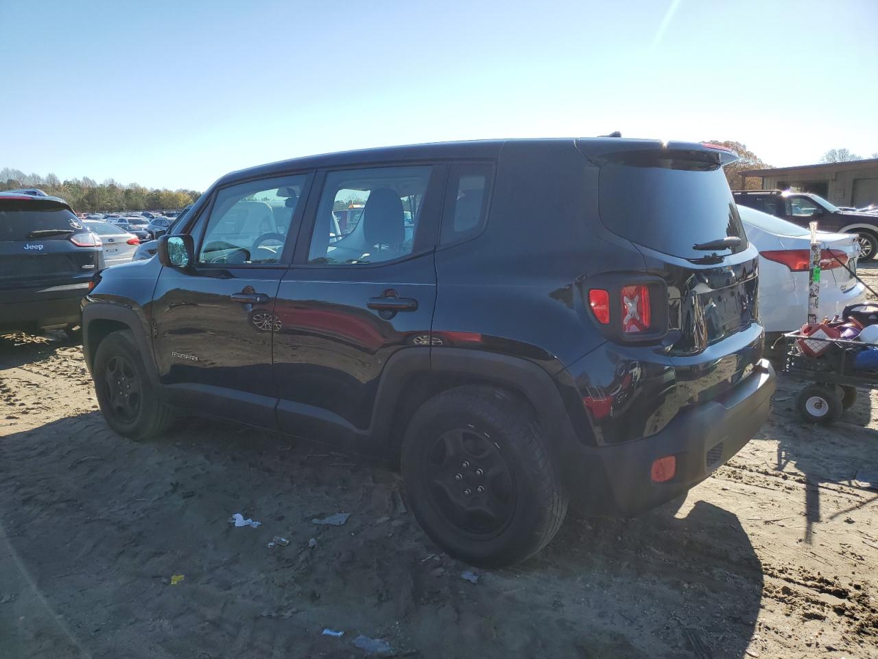 ZACCJAAB0HPG17615 2017 JEEP RENEGADE - Image 2