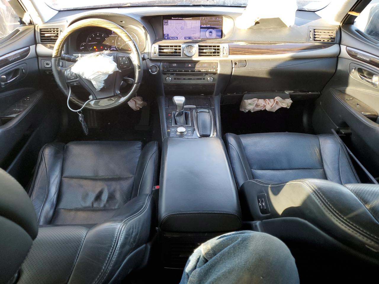 2013 Lexus LS - Image 8