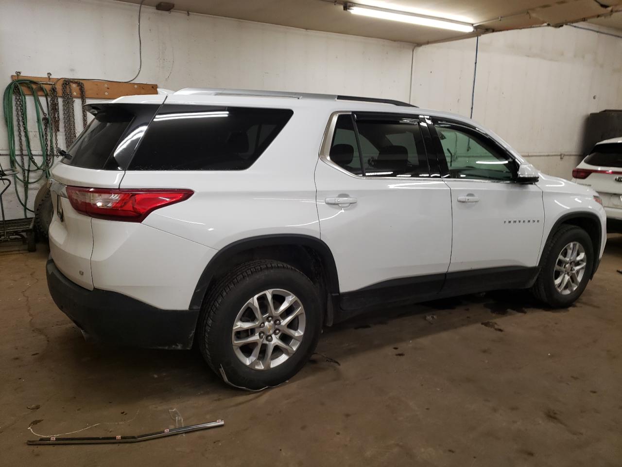 VIN 1GNEVGKW3JJ249378 2018 CHEVROLET TRAVERSE no.3