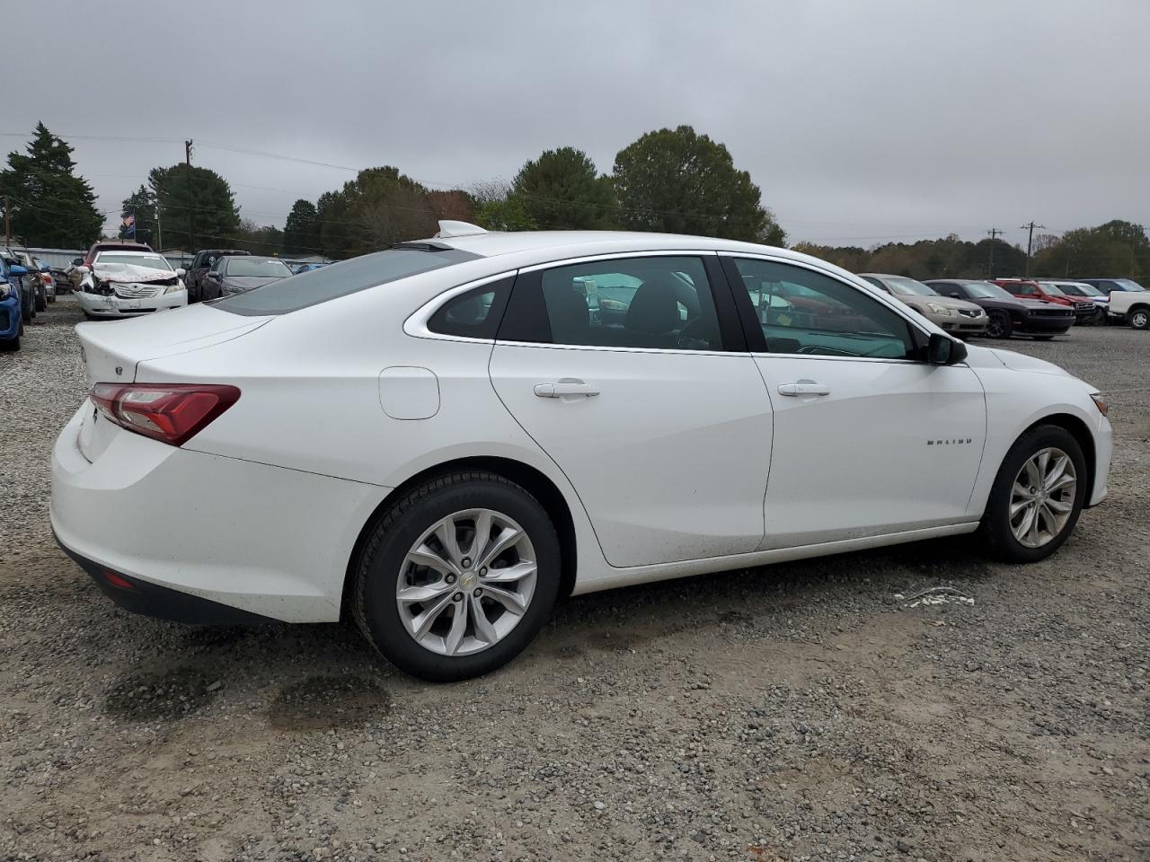 2021 Chevrolet Malibu - Image 3