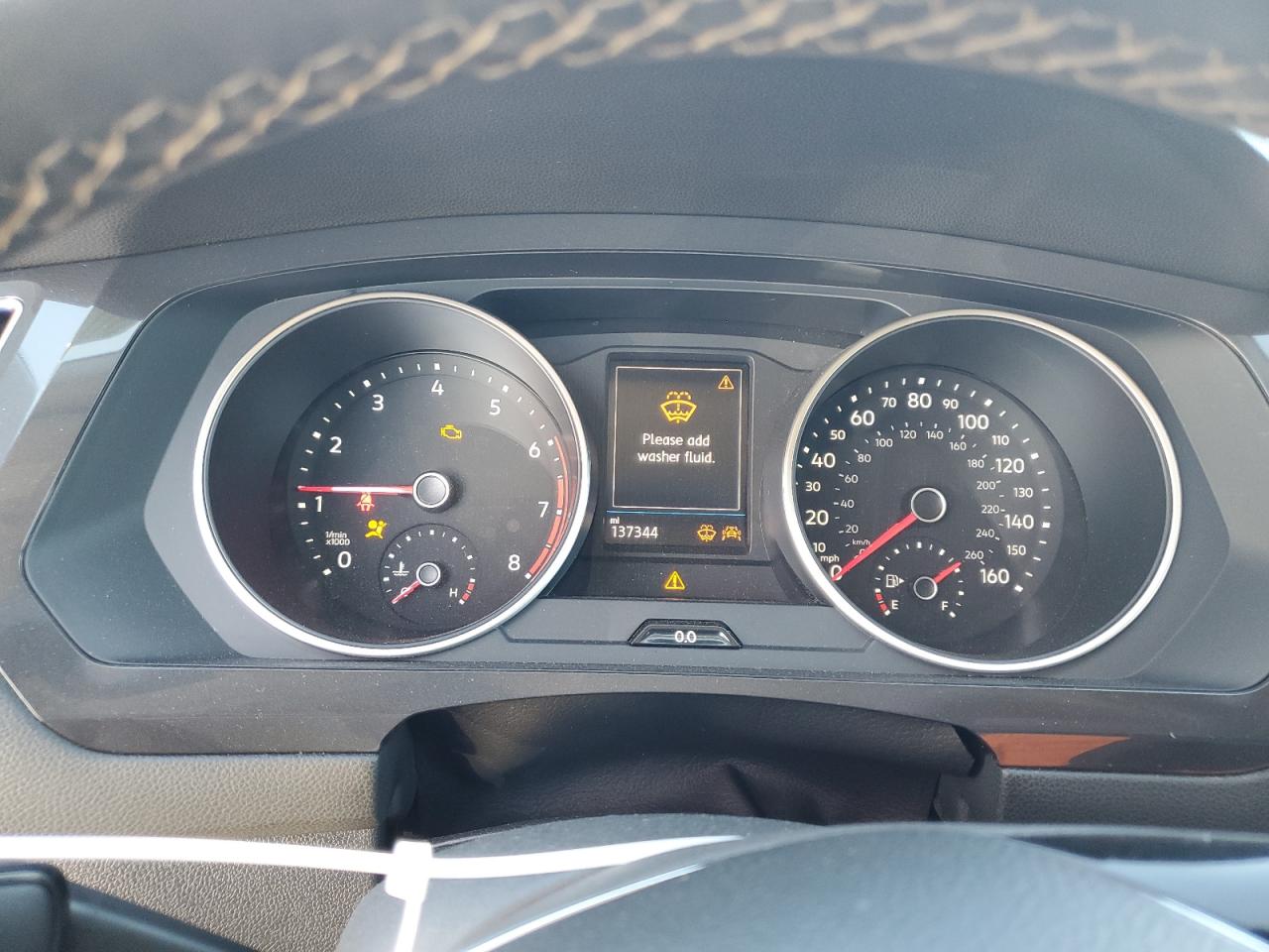 2021 Volkswagen Tiguan - Image 9