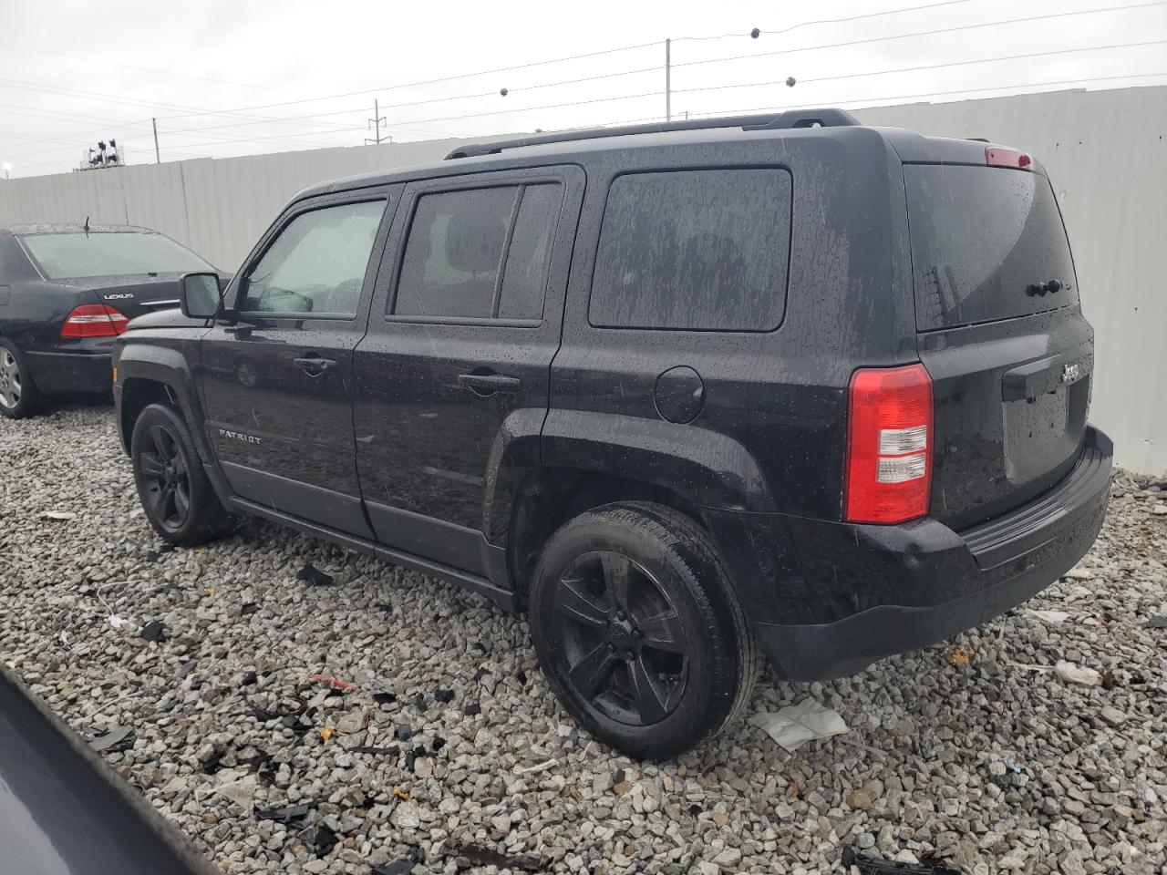 VIN 1C4NJPFB9ED893435 2014 JEEP PATRIOT no.2