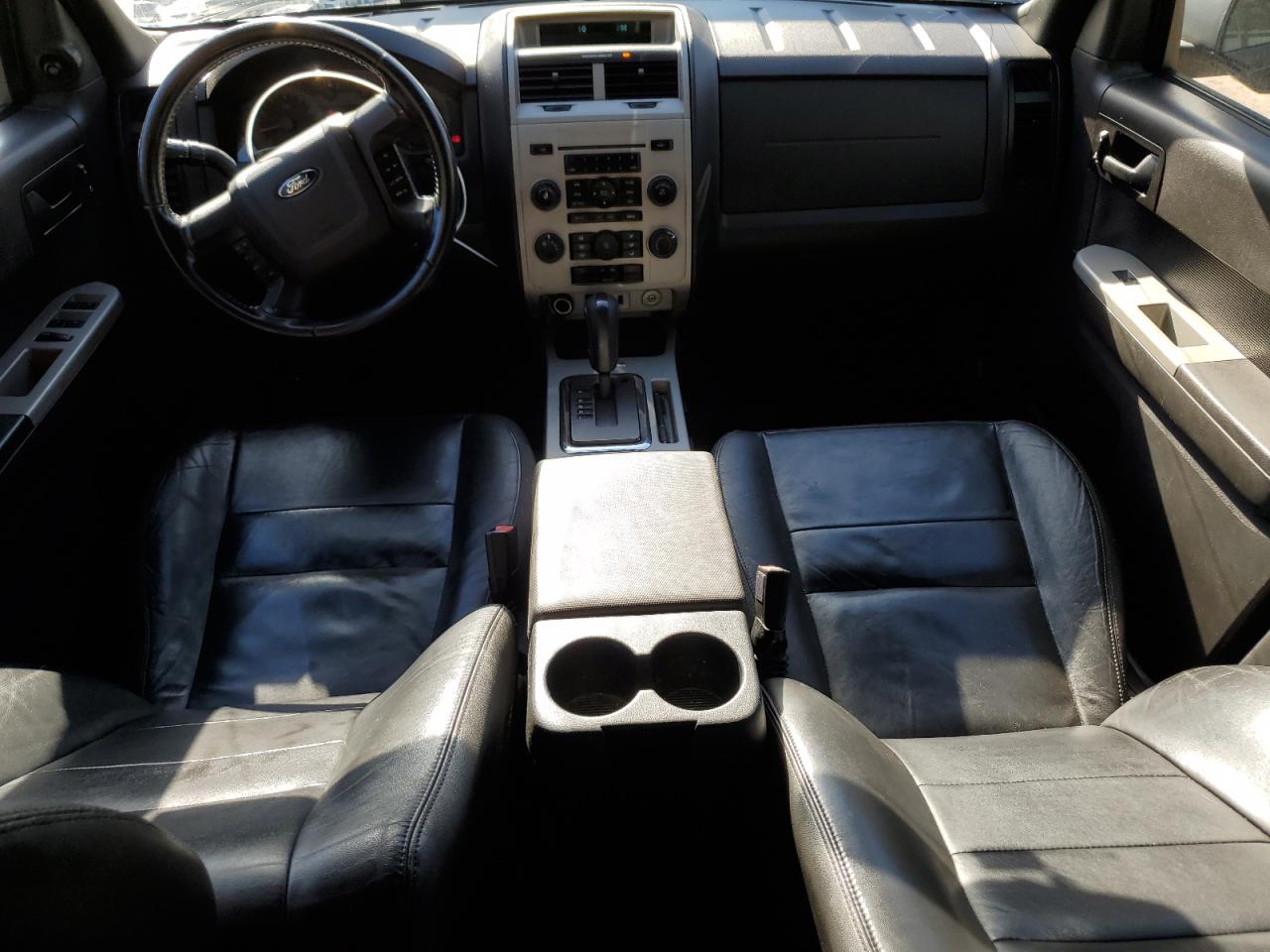 2009 Ford Escape - Image 8