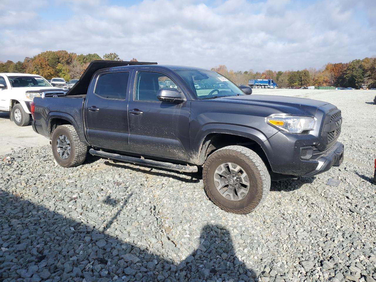 2021 Toyota Tacoma - Image 4