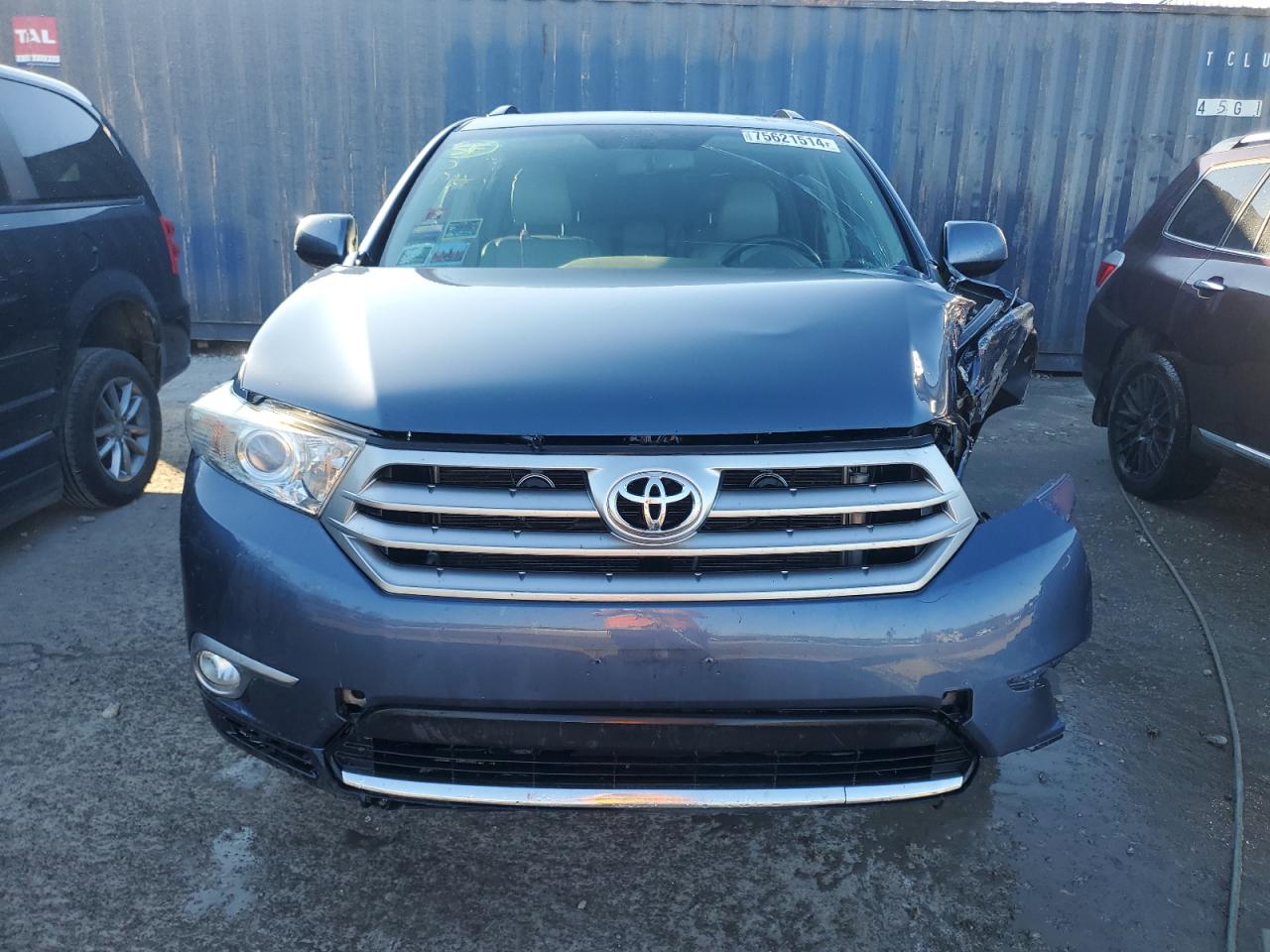 VIN 5TDBK3EH9DS263657 2013 TOYOTA HIGHLANDER no.5