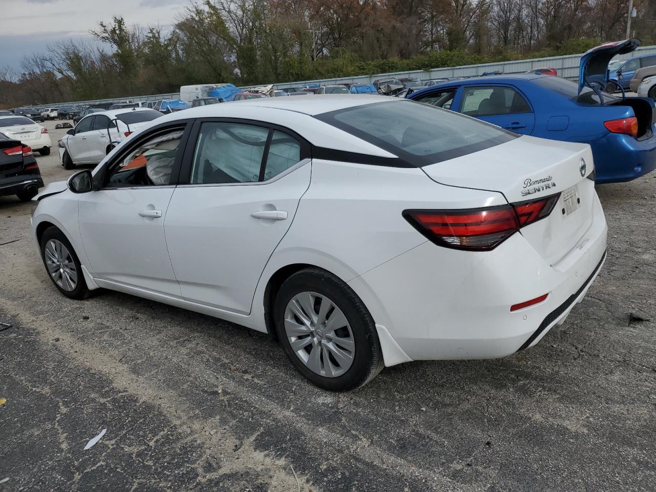2022 Nissan Sentra - Image 2