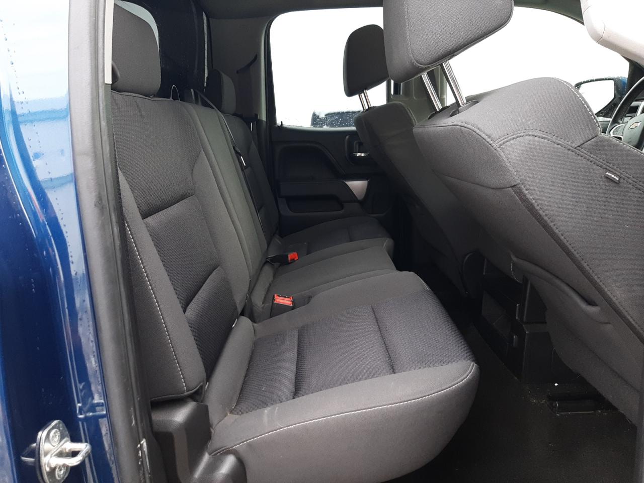2017 Chevrolet Silverado - Image 10
