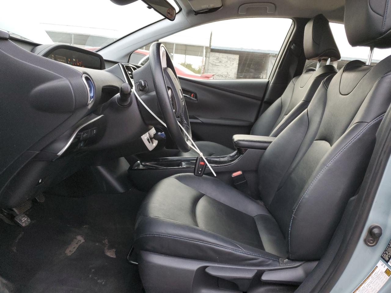 2017 Toyota Prius - Image 7