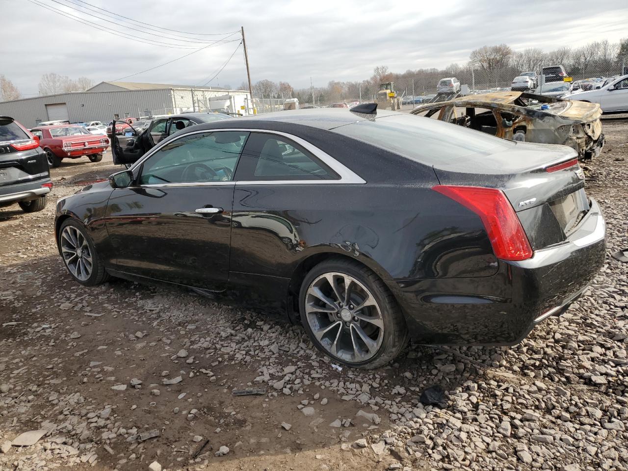 VIN 1G6AB1RX6H0150312 2017 CADILLAC ATS no.2