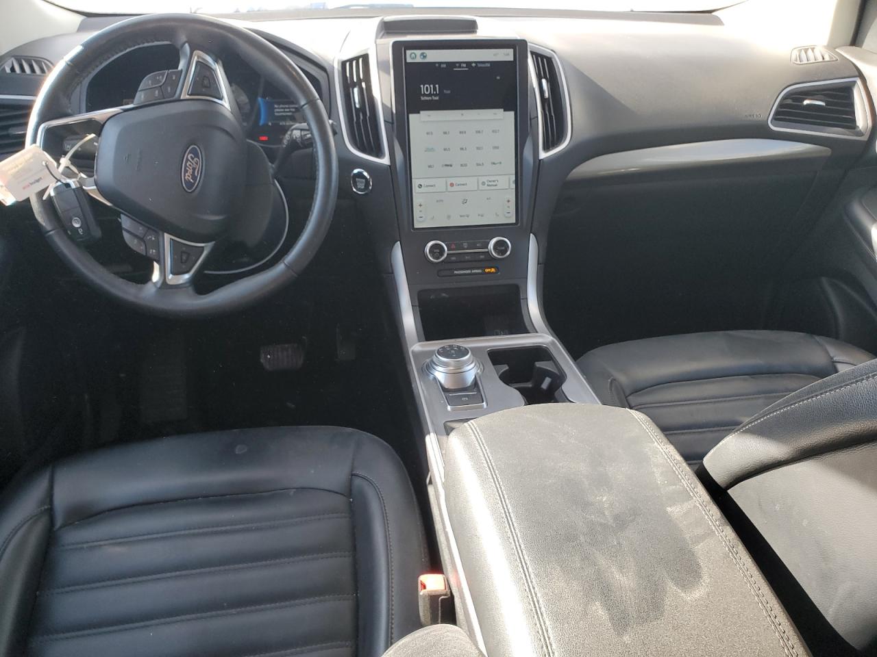 2023 Ford Edge - Image 8
