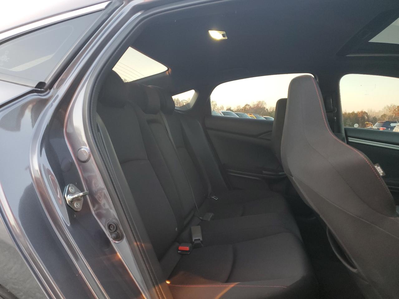 2018 Honda Civic - Image 11