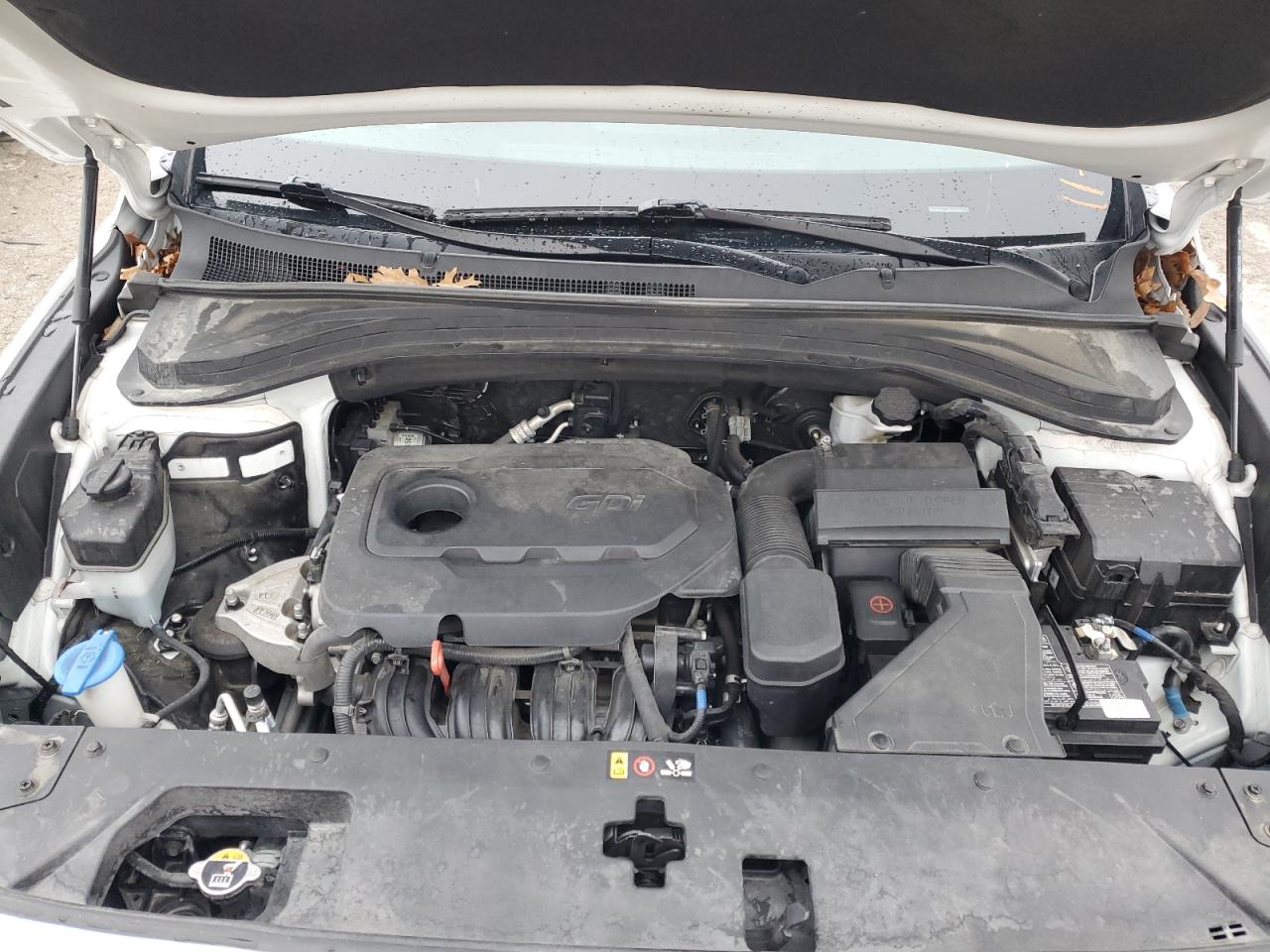 2020 Hyundai Santa Fe - Image 12