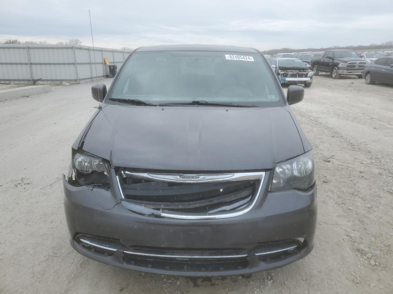 VIN 2C4RC1HG4FR755673 2015 CHRYSLER MINIVAN no.5