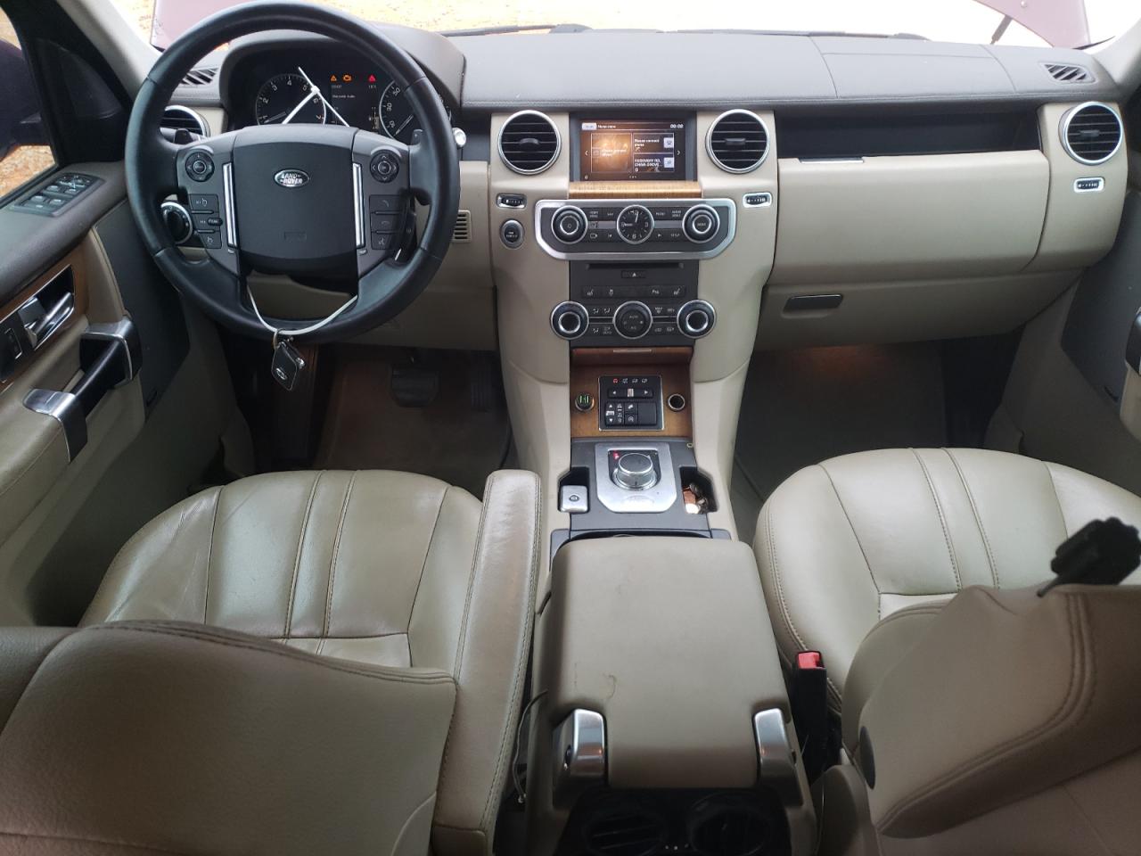 2016 Land Rover LR4 - Image 8